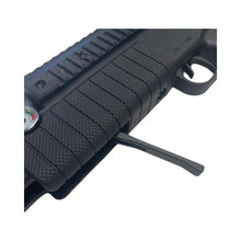 Load image into Gallery viewer, Beeman Commodore PCP Regulated UnderLever pup Synthetic 5.5mm