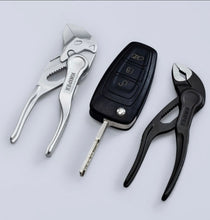 Load image into Gallery viewer, Knipex EDC 4" Cobra® XS Water Pump Pliers